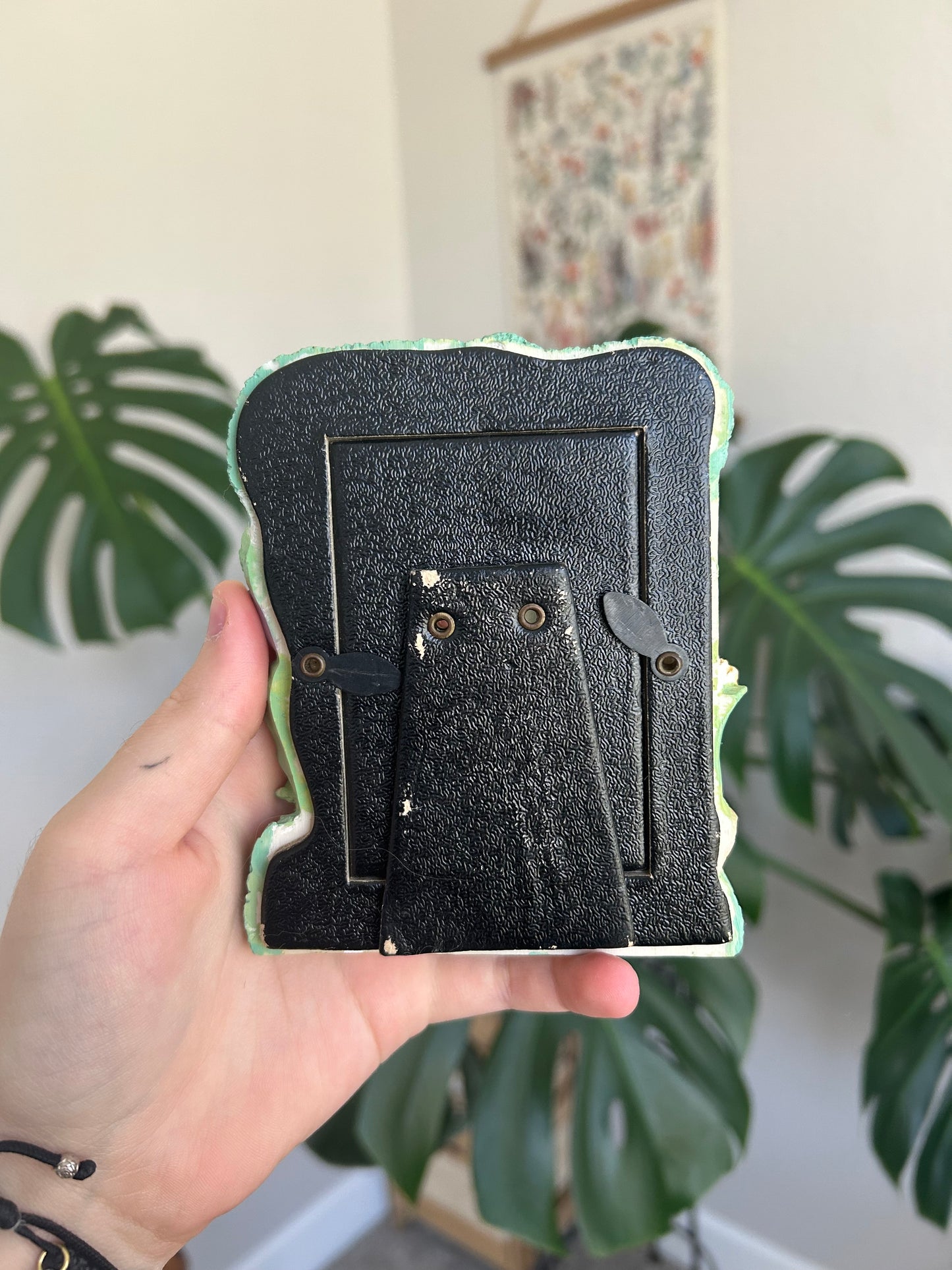 bunny garden picture frame