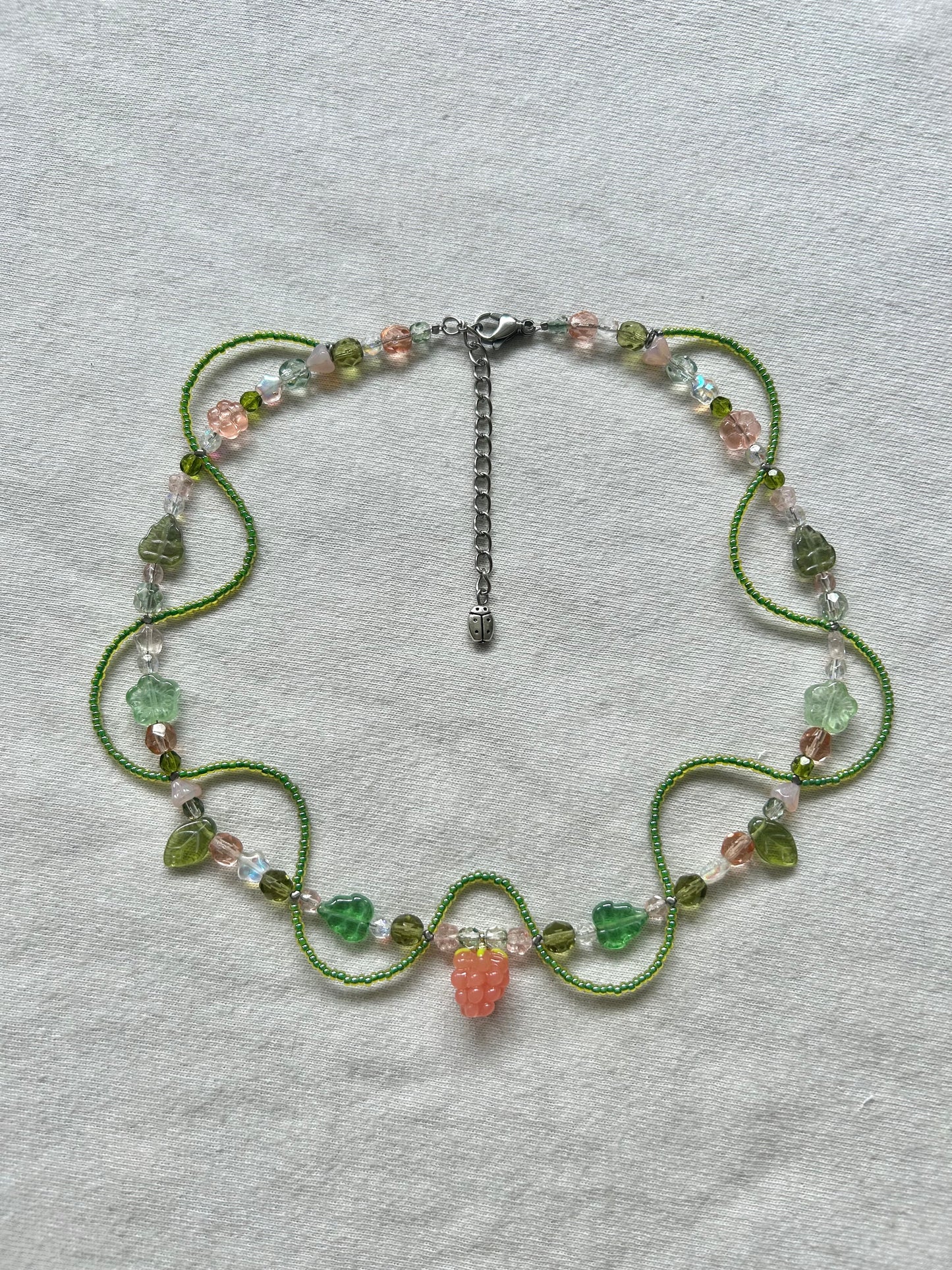spring berry vine necklace