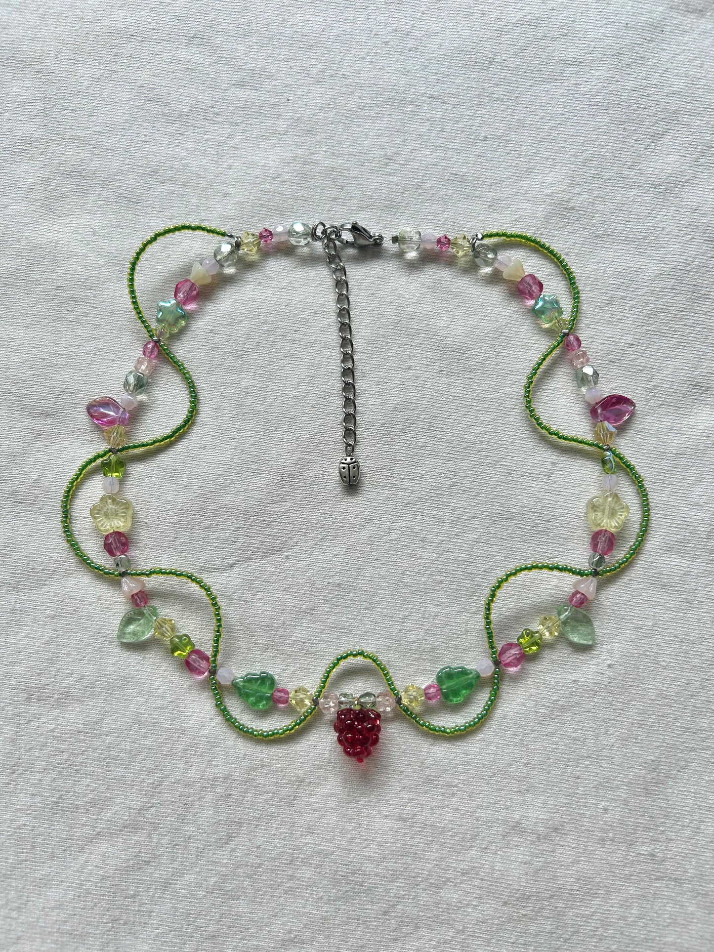 berry fields vine necklace