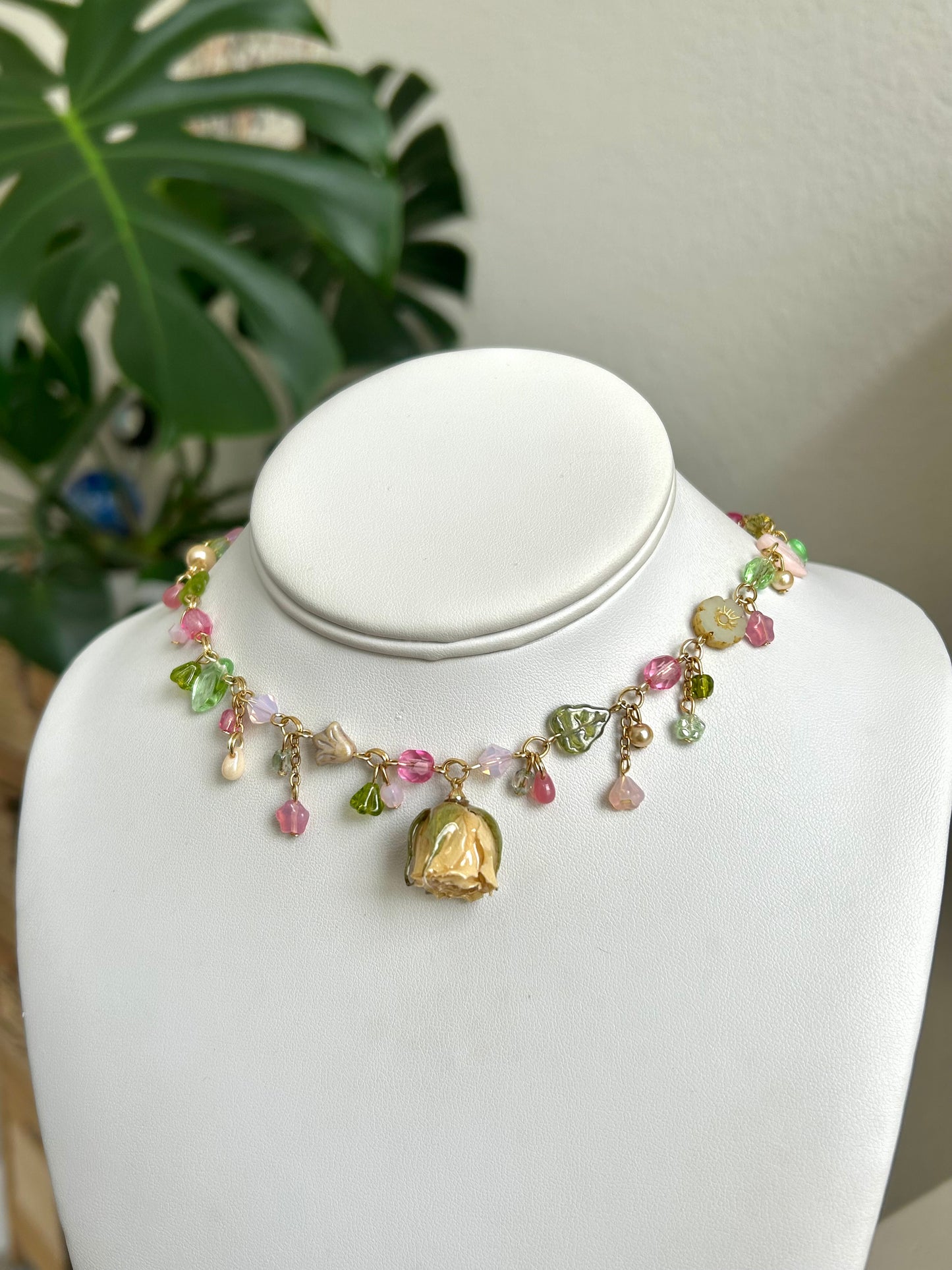 rose brûlée necklace