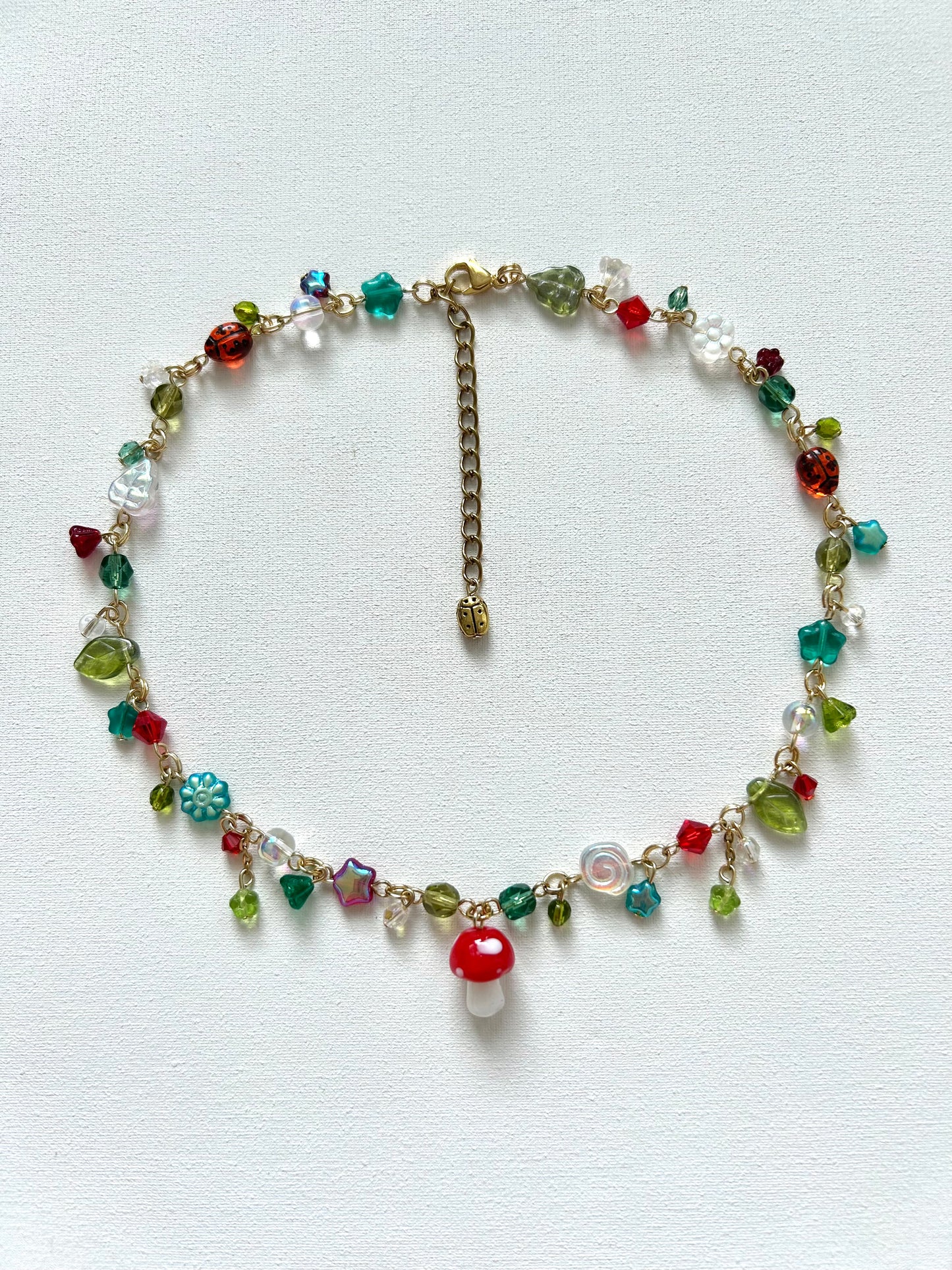 merry mushroom necklace