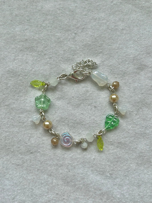 lily bracelet