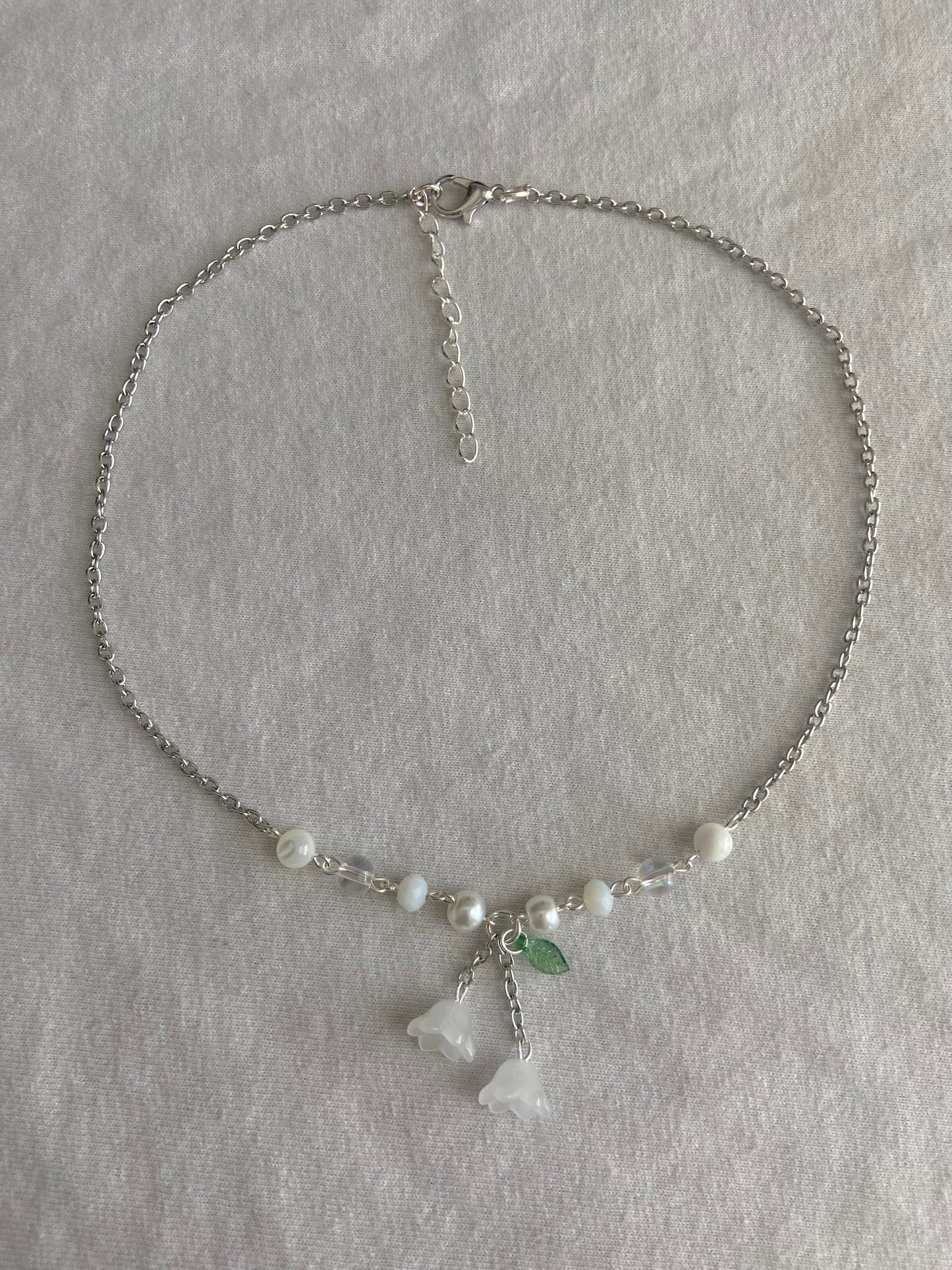 lily chain necklace
