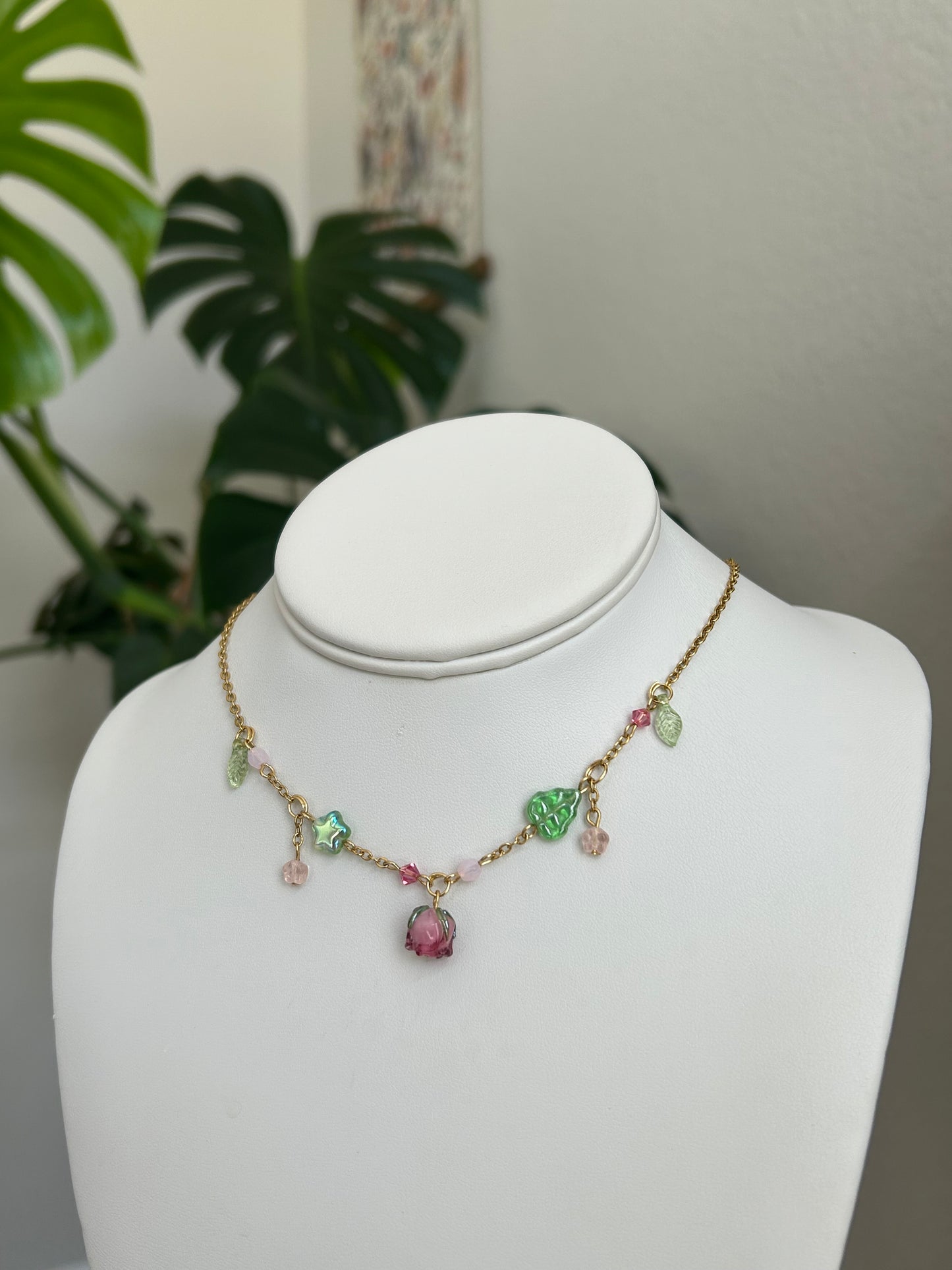 roslyn necklace