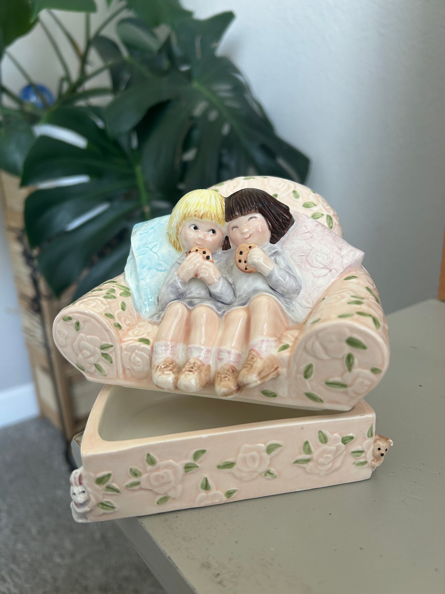 cookie couch trinket dish