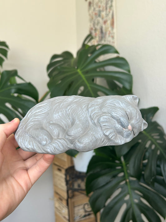 sleepy cat shelf trinket
